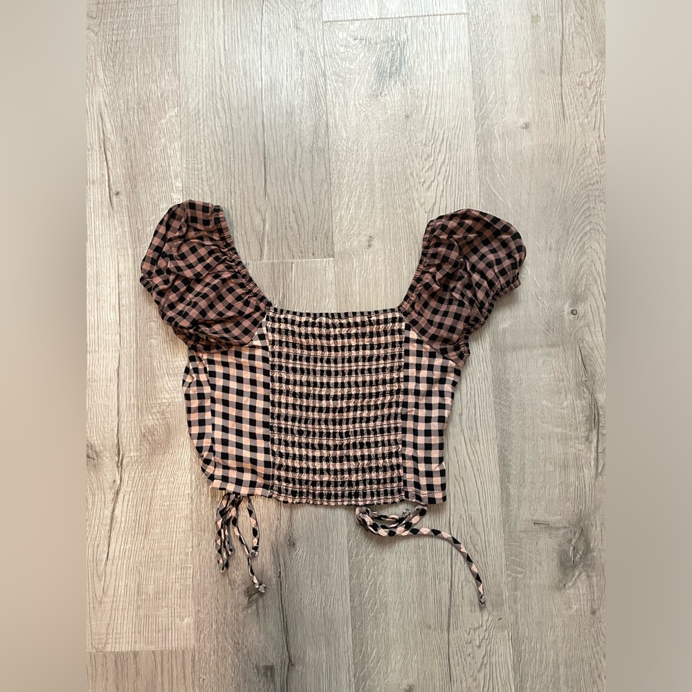Crop Top - Picture 3 of 4